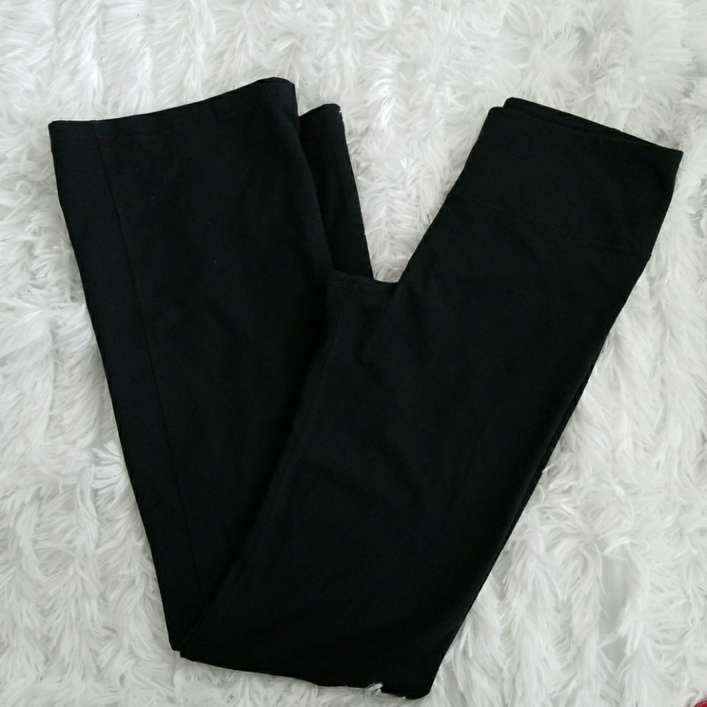 Under Armour Black Boot Cut Yoga Pants